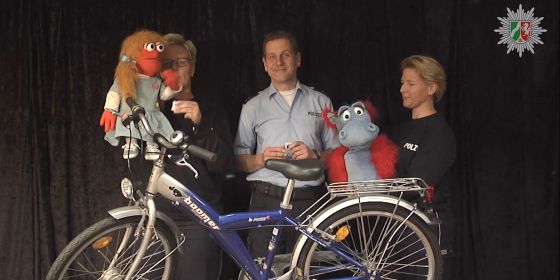 Radfahrausbildung als Puppenspiel - Das verkehrssichere Fahrrad